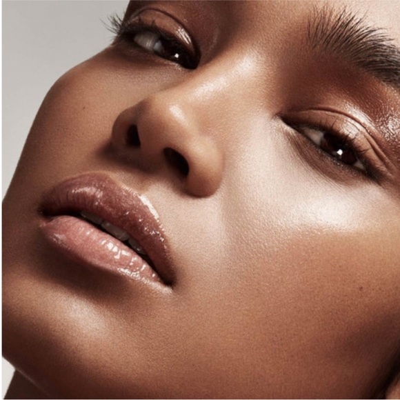 Fenty Beauty Gloss Bomb Lip Luminizer - Picture 14 of 16